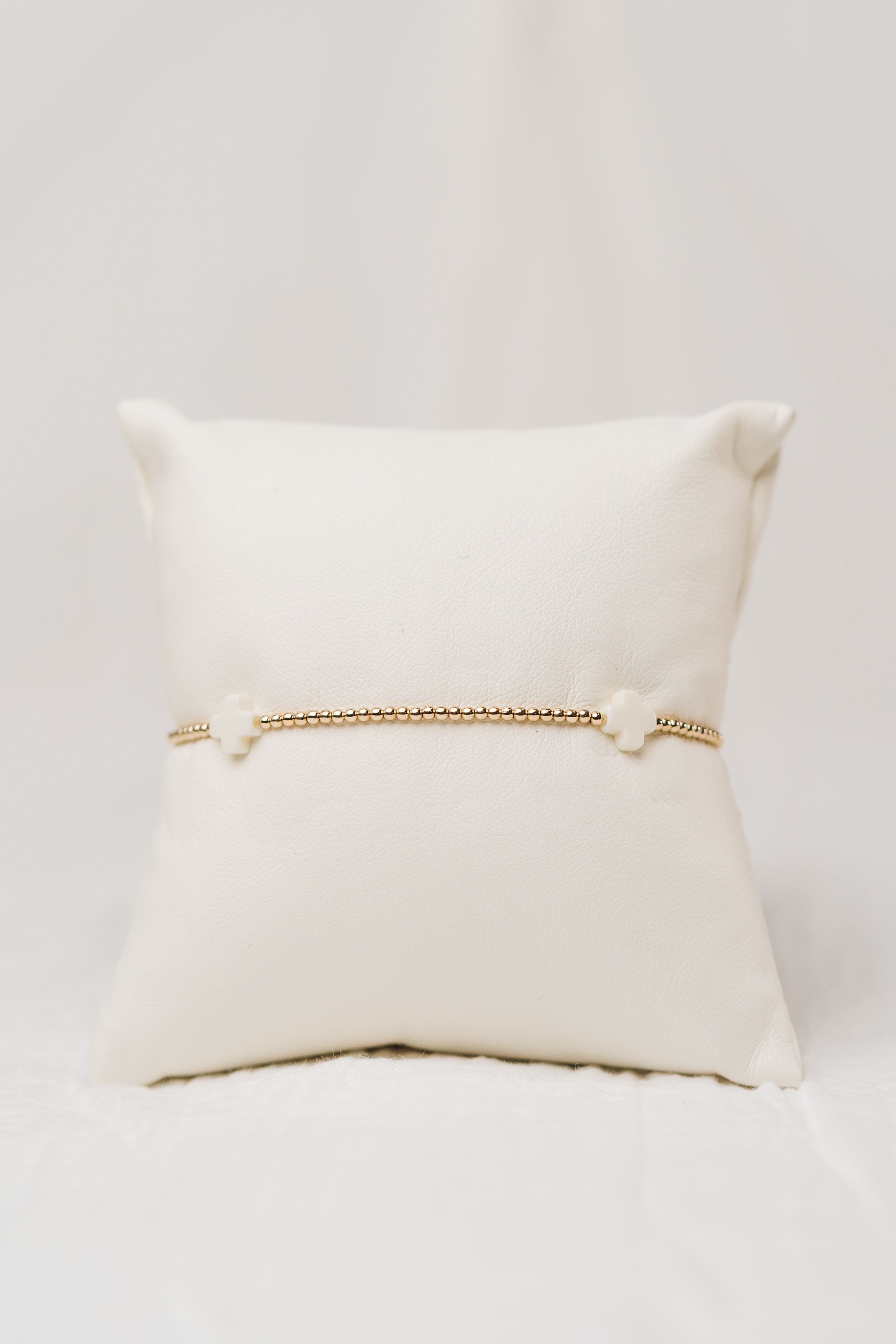 Signature Cross Gold Pattern 2mm Bead Bracelet - Off White