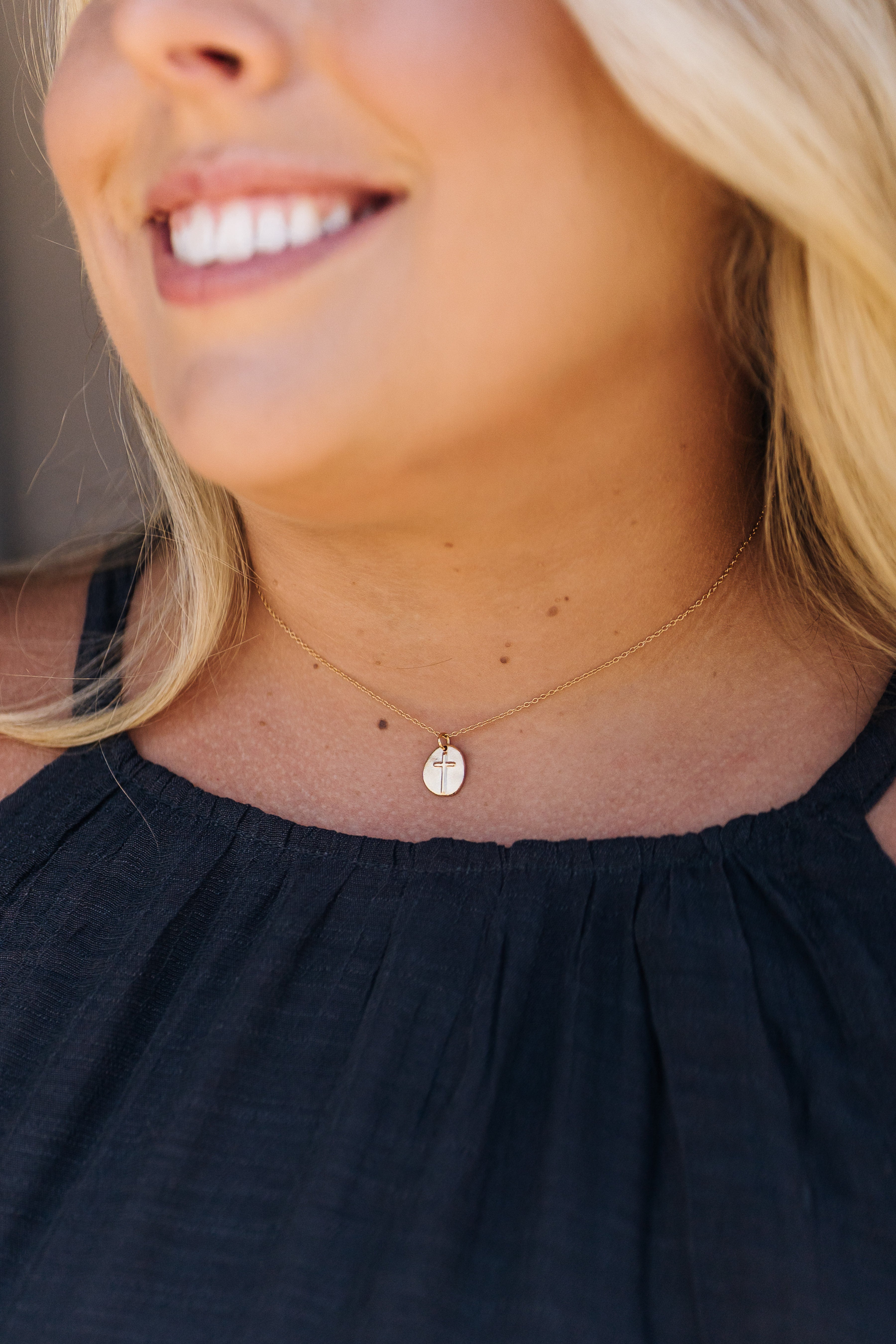16” Inspire Cross Small Gold Disc Necklace