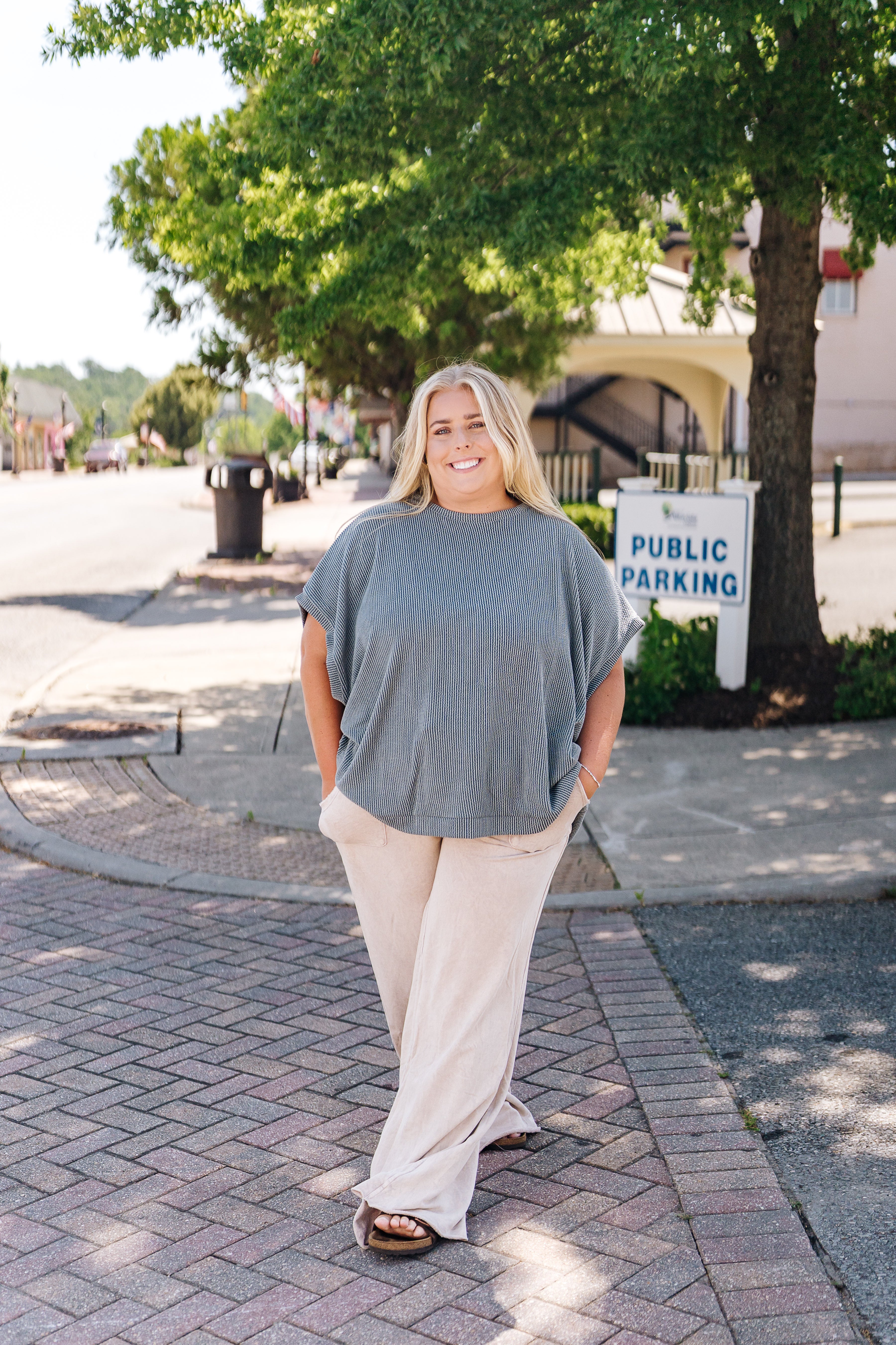 Relaxing Robin Wide Leg Pant - New Taupe